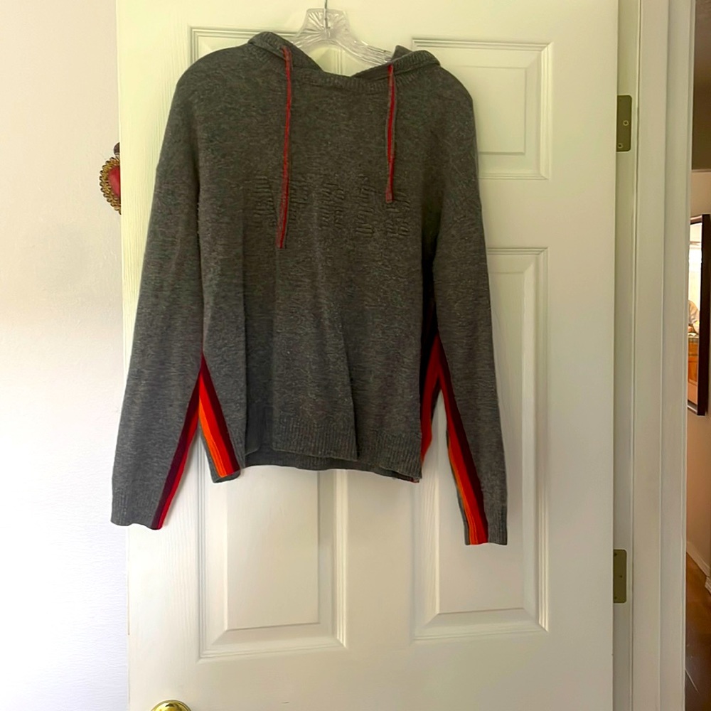 Cashmere hooded sweater, grey with red, orange and yellow racing stripes